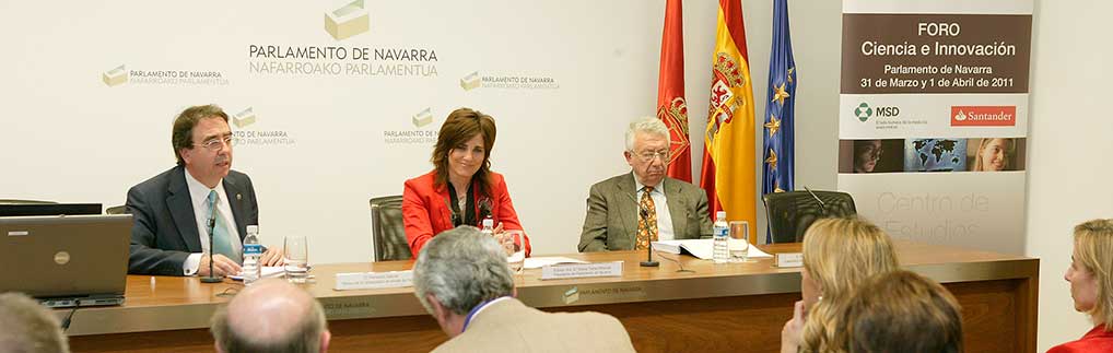 El Parlamento de Navarra acoge el I Foro de Ciencia e Innovación del Centro de Estudios de Políticas Públicas y Gobierno de la Universidad de Alcalá